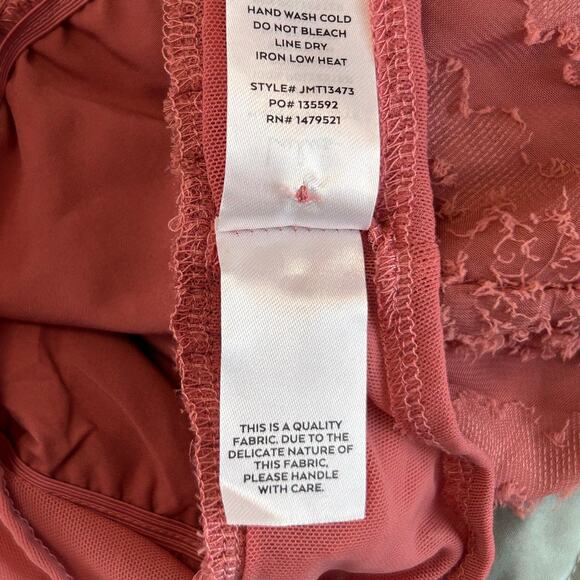 NWT Lulu's Rusty Rose Textured Puff Sleeve Bodysuit, Sz XS - Picture 5 of 8